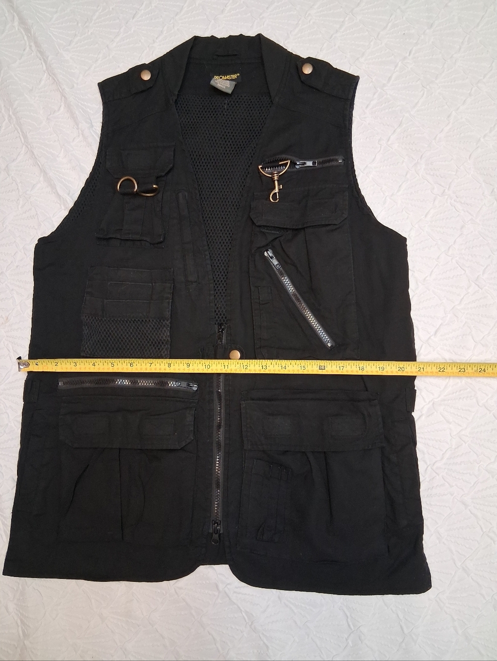 PROMARTER Men's Black Multi-Pocket Utility Vest by - Picture 5 of 15
